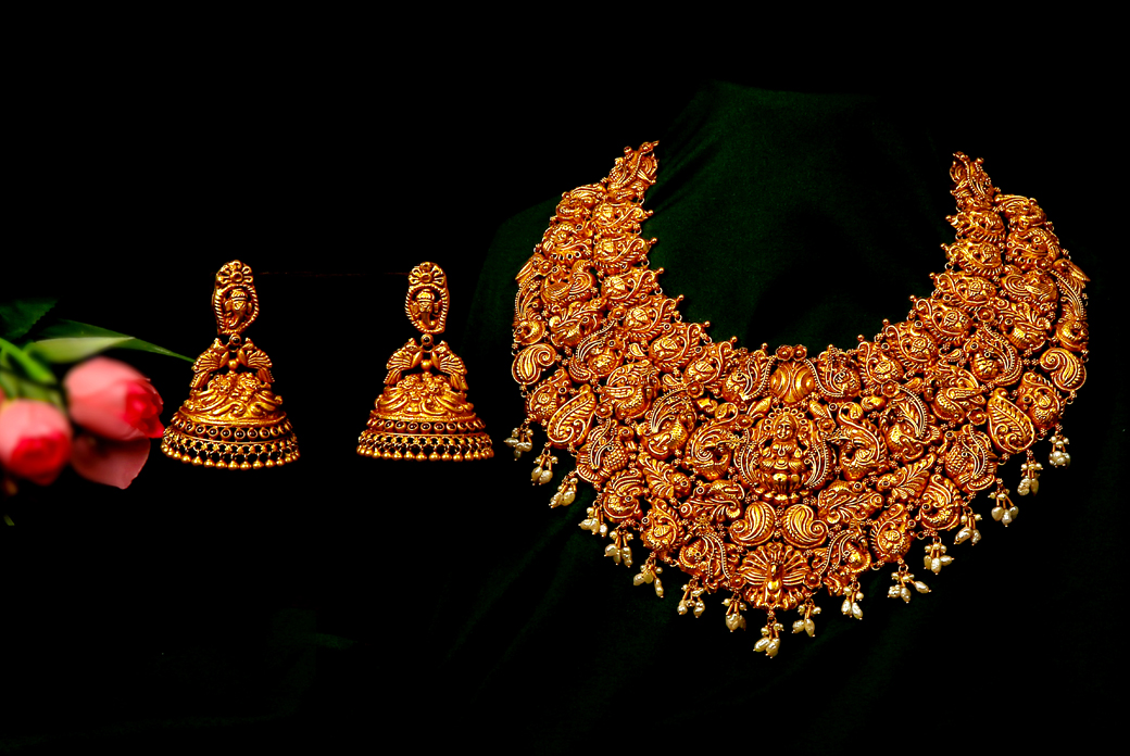 antique jewellery product shoot